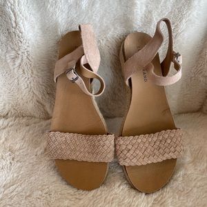 Lucky Brand Tan Suede Sandals